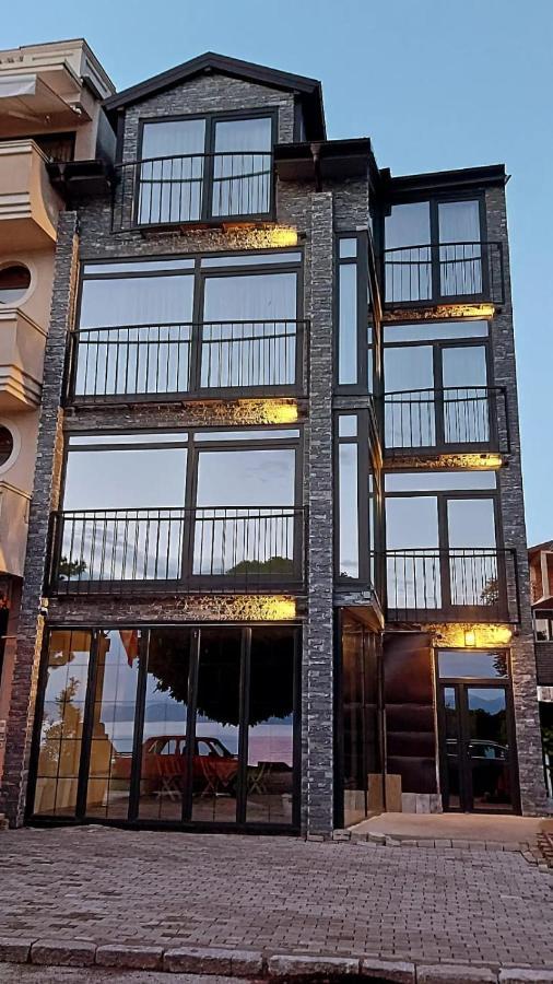 Pier 82 Apartments Охрид Екстериор снимка