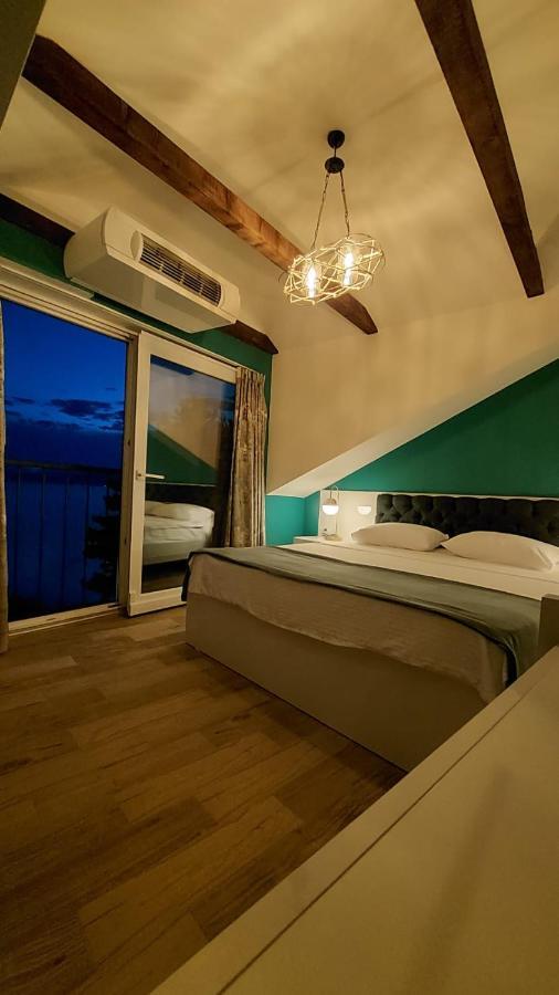 Pier 82 Apartments Охрид Екстериор снимка